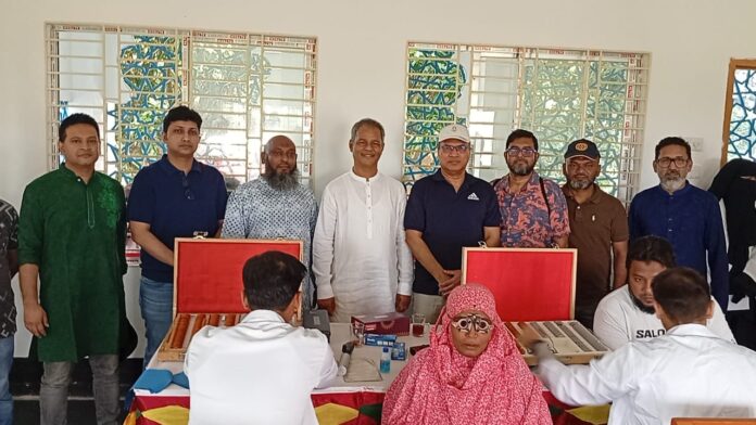 বোয়ালমারীতে বিনামূল্যে চক্ষু ক্যাম্প।