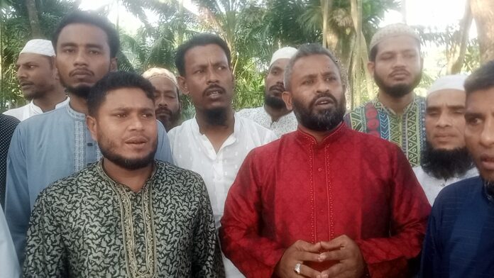 বোরহানউদ্দিনে জাতীয় বিপ্লব ও সংহতি দিবস উপলক্ষে ওয়ার্ড যুবদলের বিভিন্ন কর্মসূচি পালন।