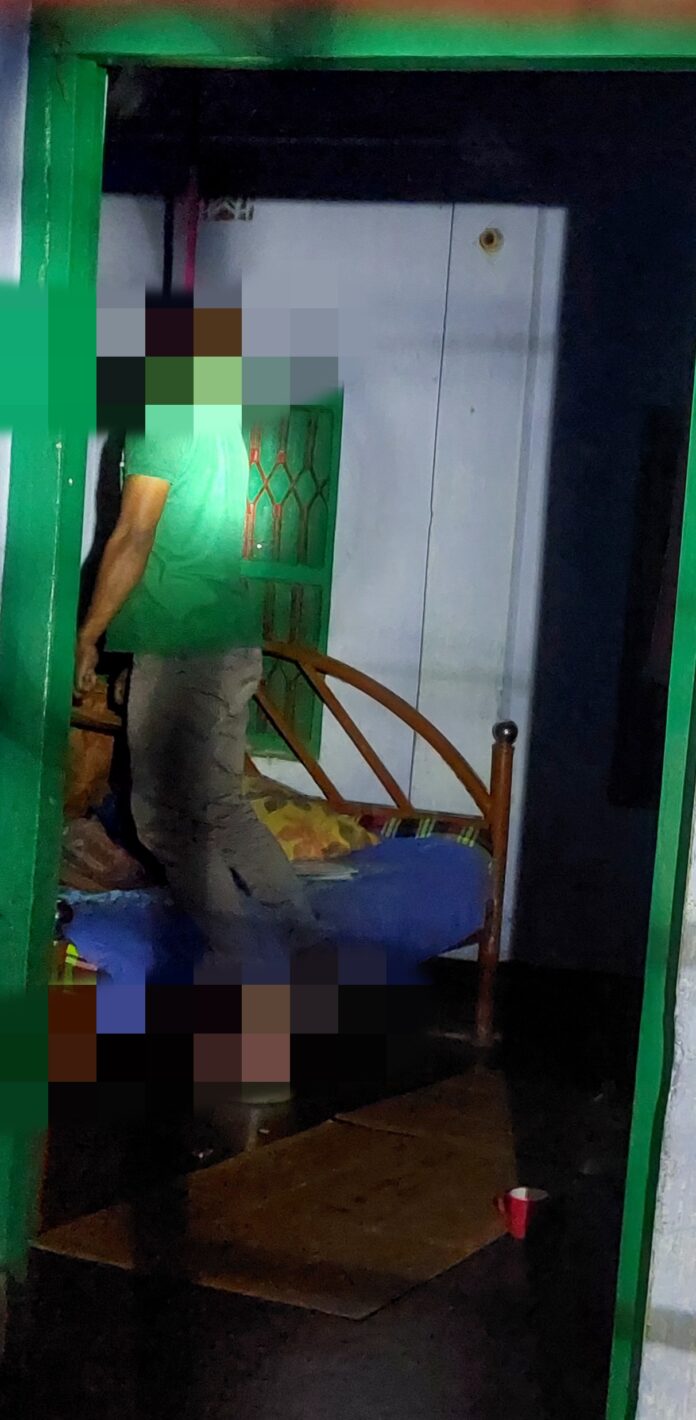 রাণীশংকৈলে স্ত্রীর সাথে অভিমান: চিরকুট লিখে যুবকের আত্মহত্যা।