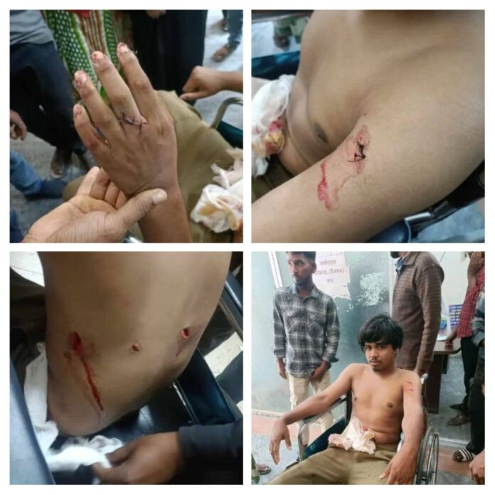 ডিমলা জেলা পরিষদ স্কুল এন্ড কলেজে শিক্ষার্থী ছুরি আঘাতে এলাকায় চাঞ্চল্য।