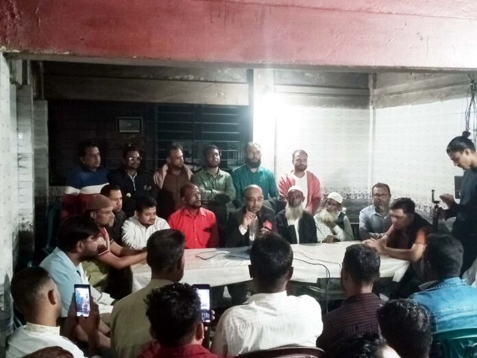 জৈন্তাপুরে অ্যাডভোকেট সামসুজ্জামান জামান ৩১ দফার বার্তা ঘরে ঘরে পৌঁছে দিতে হবে।