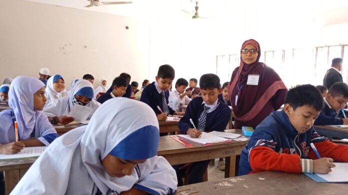 রাণীশংকৈলে বাংলাদেশ কিন্ডারগার্টেন সোসাইটির বৃত্তি পরীক্ষা অনুষ্ঠিত।