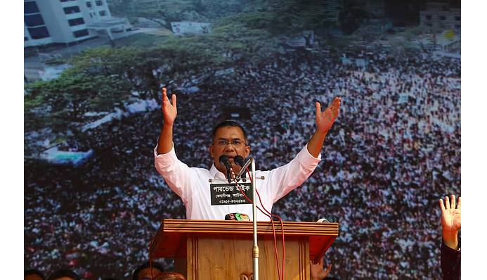 ‘সিলেট থেকে ঢাকায় যেতে যত সময় লাগে, লন্ডন যেতেও এত সময় লাগে না’।