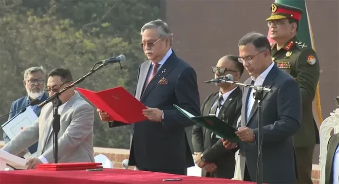 প্রধানমন্ত্রী হিসেবে শপথ নিলেন তারেক রহমান।