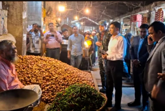 রমজানে বাজারে দ্রব্যমূল্য নিয়ন্ত্রণ রাখতে নীলফামারী জেলা প্রশাসনের কঠোর মনিটরিং।