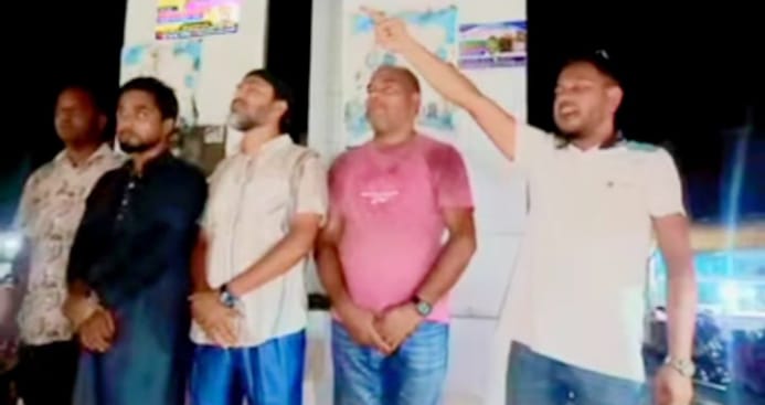 ষড়যন্ত্র, অপতৎপরতা ও সহিংসতার বিরুদ্ধে ডিমলায় প্রতিবাদ বিক্ষোভ মিছিল।