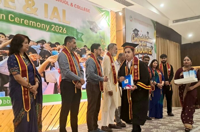 বিশ্ব জুড়ে একযোগে ও লেভেল পরিক্ষার ফল প্রকাশ, বিএনপি নেতার ছেলে মিশকাত ও অ্যাটর্নি জেনারেলের মেয়ের গৌরবোজ্জ্বল সাফল্য।
