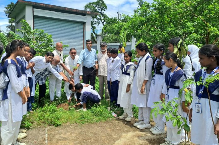 দীর্ঘ ফ্যাসিবাদের পর মানুষ ভয়ংকর রুদ্ধশ্বাস থেকে মুক্তি পেয়েছে — জননেতা মাহবুব চৌধুরী।