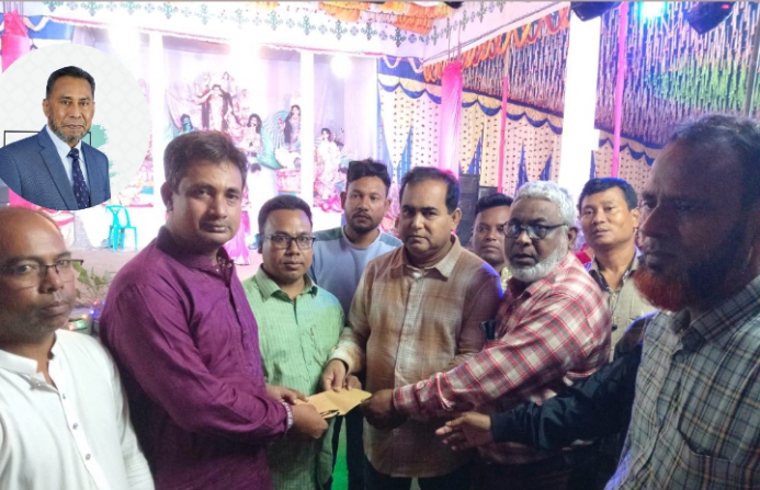সাবেক এমপি তুহিনের নির্দেশে ডিমলায় পূজামণ্ডপ পরিদর্শন ও আর্থিক অনুদান প্রদান।
